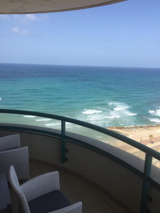 Haifa Almog Vip Hotel Sea View Apartments Luaran gambar